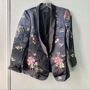 Zara Basic Embroidered Blazer
